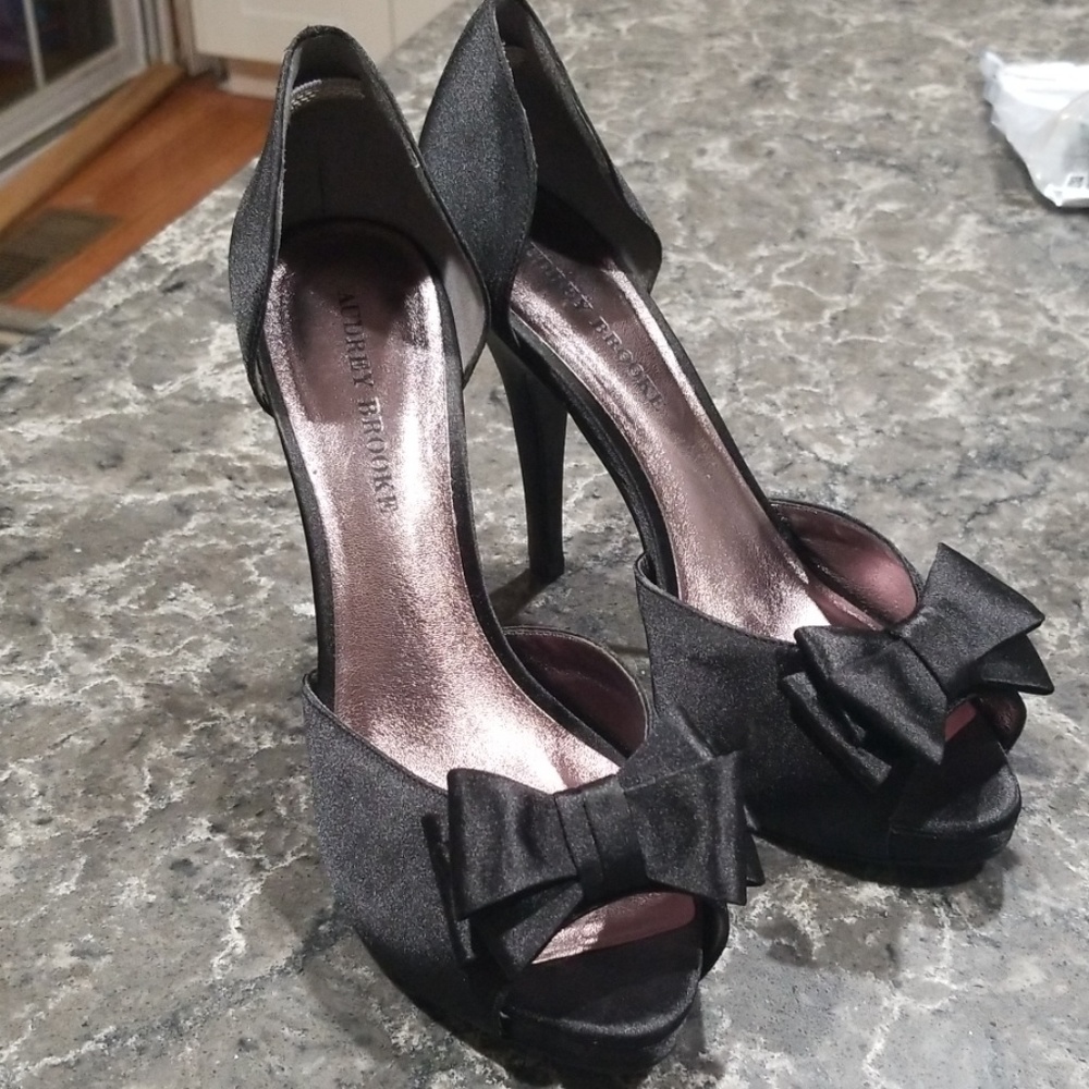 Audrey Brooke black heels